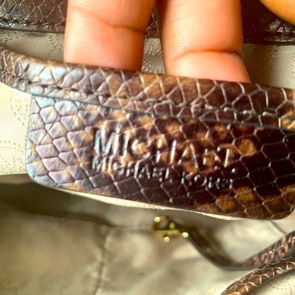 Michael Kors Purse and Wallet Python - Picture 12 of 14